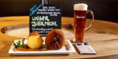 Mountainbike Urlaub - Hotel-Schwerpunkt: Mountainbike & Wandern - Thüringer Snacks und frisch gezapftem Bier an unserem Bier-Michel. - AHORN Panorama Hotel Oberhof