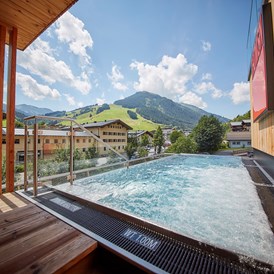 Mountainbikehotel: Infinity Pool - THOMSN - Alpine Rock Hotel