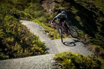 Mountainbikehotel: Downhill - THOMSN - Alpine Rock Hotel