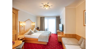 Mountainbike Urlaub - PLZ 8982 (Österreich) - Die Zimmer sind alle mit Dusche oder Bad/WC, Haarfön, Kabel-TV, Safe und verfügen teils über Balkon.  - Hotel Stegerbräu Radstadt im Pongau