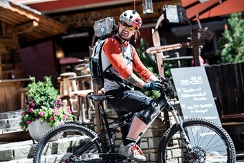 Mountainbikehotel: Bike-Stop in der nebenliegenden eva,ALM - eva, VILLAGE